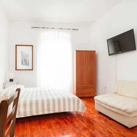 Guest house & Matkovic